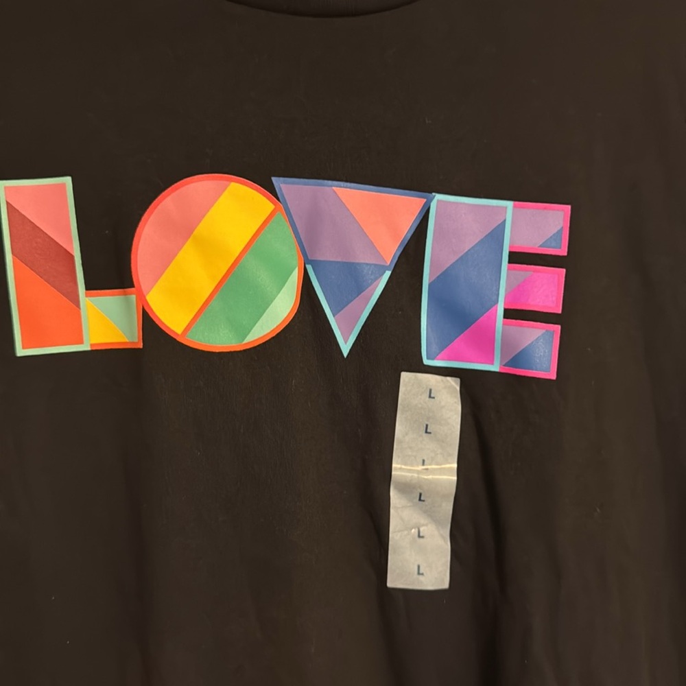 Old Navy LOVE T shirt - Picture 3 of 5
